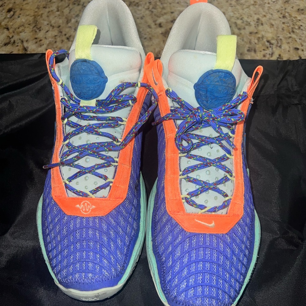 Nike Cosmic Unity Blue - Picture 2 of 3